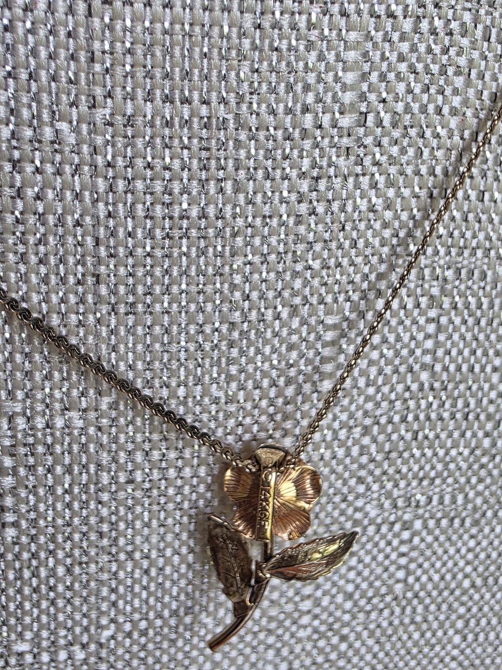 Romantic Vintage 14K Gold Two-Tone Sculpted Rose Necklace Heavy Gold Overlay C - Picture 8 of 10
